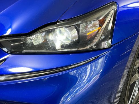 Used 2018 Lexus IS 300 F Sport w/ F Sport Package RWD image 12