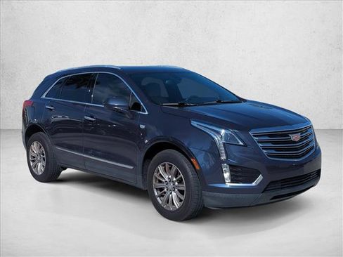Used 2018 Cadillac XT5 FWD w/ LPO, Wheel Lock Package image 3