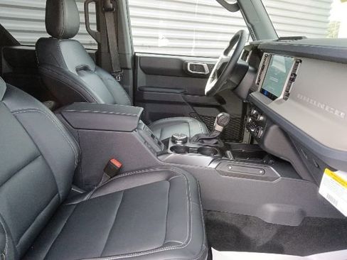 New 2026 Ford Bronco Outer Banks AWD/4WD image 32