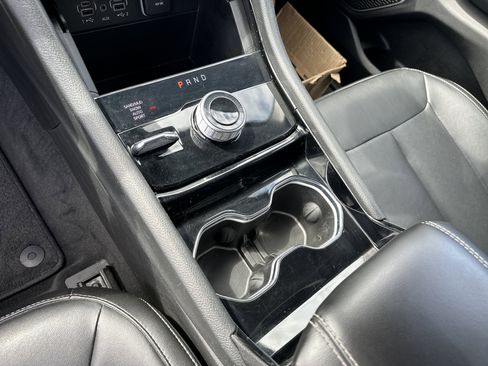 Used 2023 Jeep Grand Cherokee Limited w/ Black Appearance Package AWD/4WD image 34