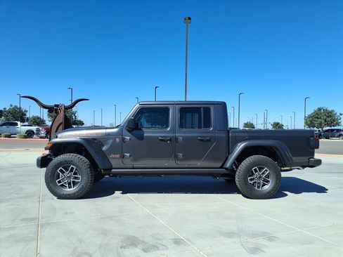 New 2025 Jeep Gladiator Mojave w/ Convenience Group image 3