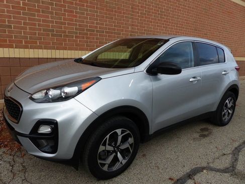 Used 2020 Kia Sportage LX image 5