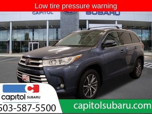 Used 2018 Toyota Highlander XLE image 6