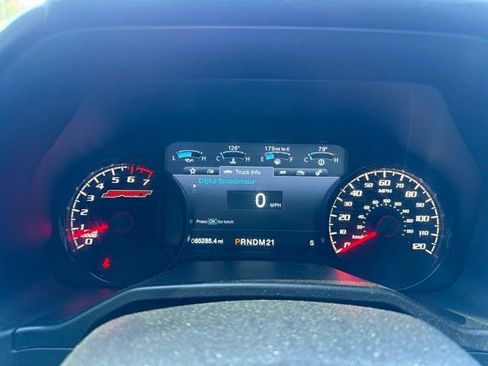 Used 2016 Ford F150 Lariat w/ Equipment Group 502A Luxury AWD/4WD image 19