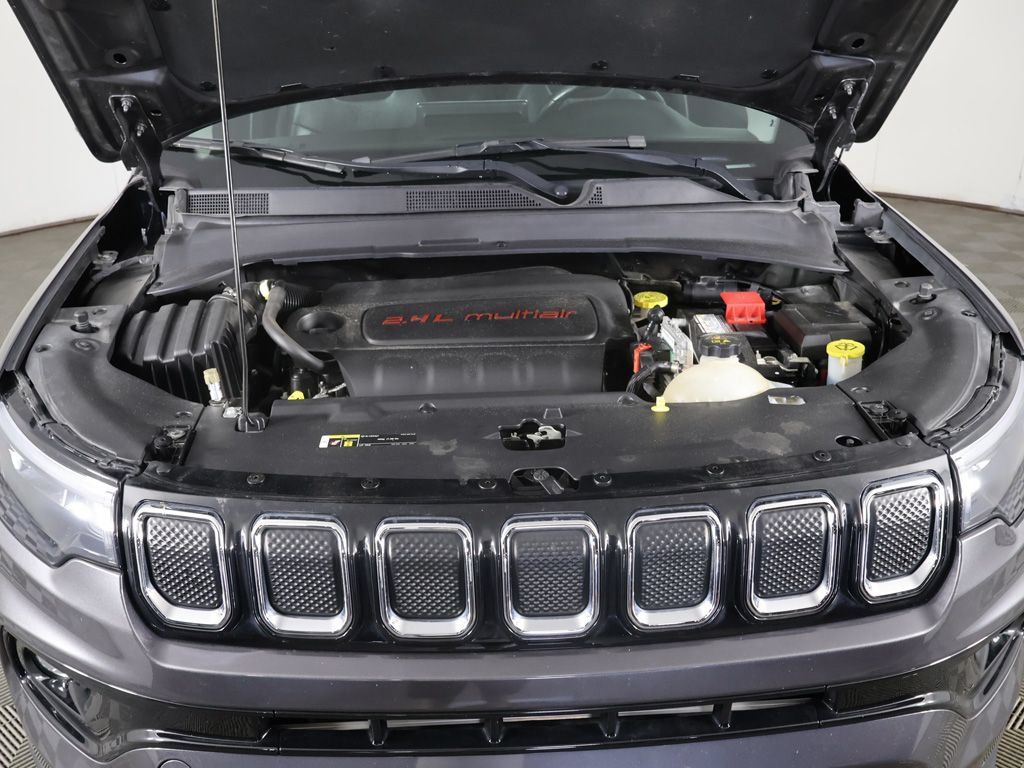 Used 2022 Jeep Compass Limited AWD/4WD image 17