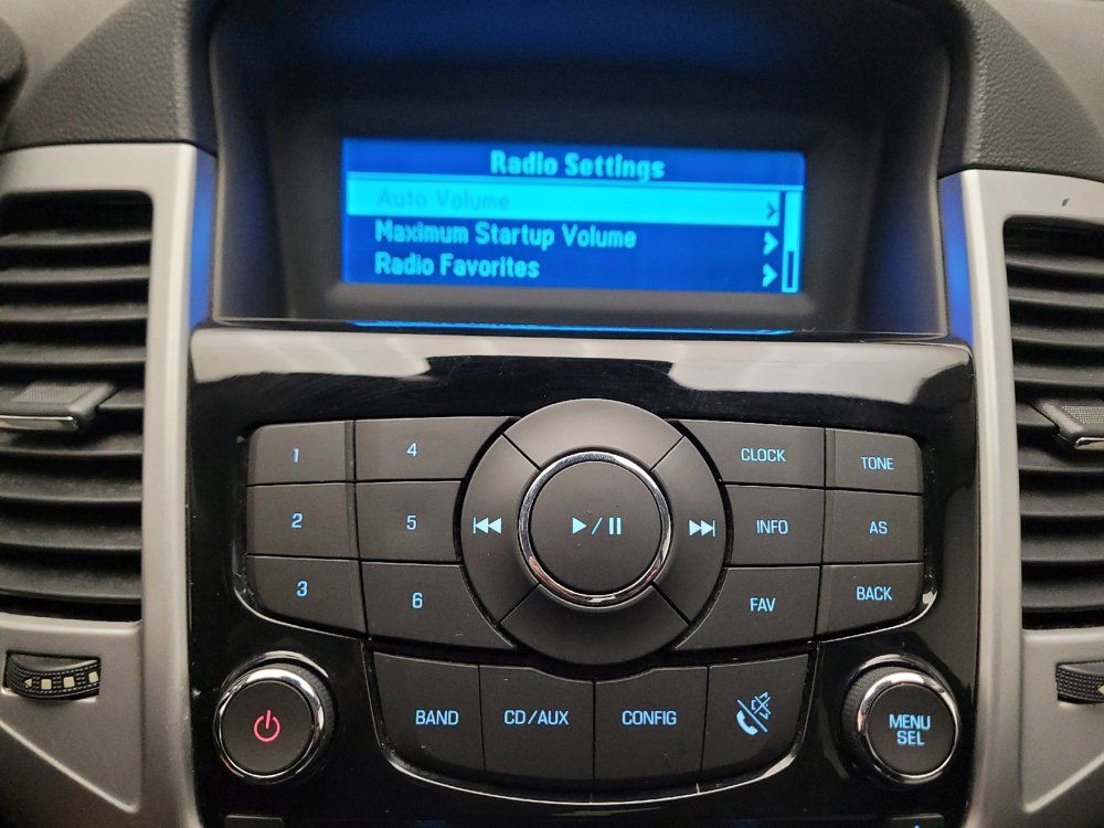 Used 2014 Chevrolet Cruze LS FWD image 25