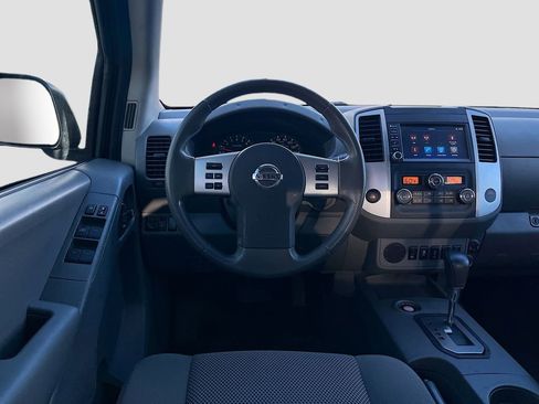 Used 2020 Nissan Frontier SV w/ Midnight Edition Floor Mats RWD image 21