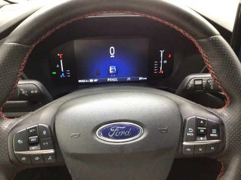 Used 2024 Ford Escape ST-Line w/ Tech Pack #1 AWD/4WD image 10