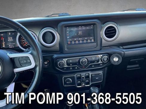 Used 2020 Jeep Wrangler Unlimited Sahara AWD/4WD image 9