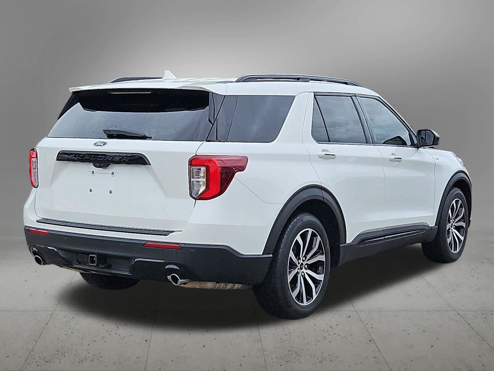 Used 2022 Ford Explorer ST-Line w/ Class IV Trailer Tow Package RWD image 6