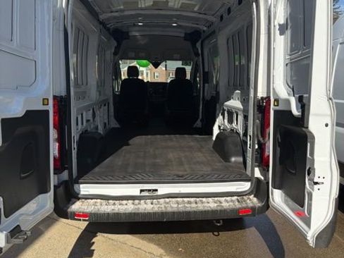 Used 2023 Ford Transit 250 Base image 10