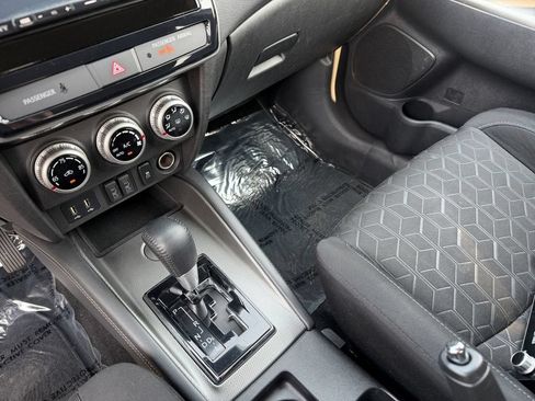 Used 2021 Mitsubishi Outlander Sport SE FWD image 18