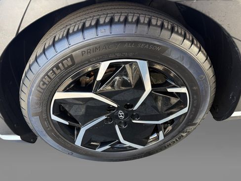Used 2024 Hyundai Ioniq 5 SEL RWD image 9