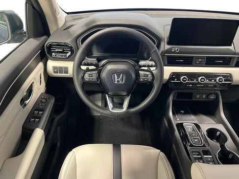 New 2026 Honda Pilot Touring image 27