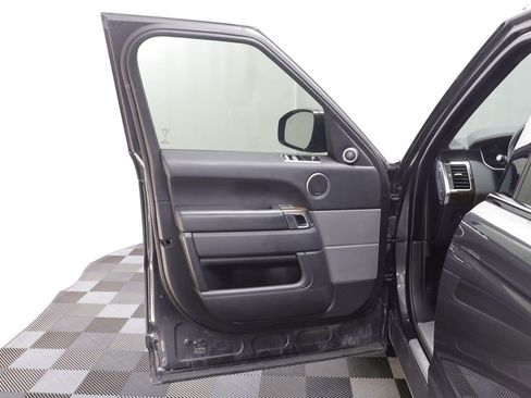 Used 2019 Land Rover Range Rover Sport HSE image 5