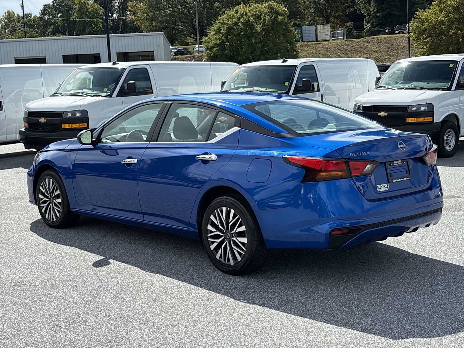 Used 2025 Nissan Altima 2.5 SV AWD/4WD image 8