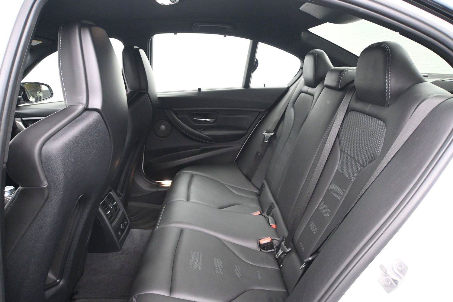Used 2018 BMW M3 RWD image 11