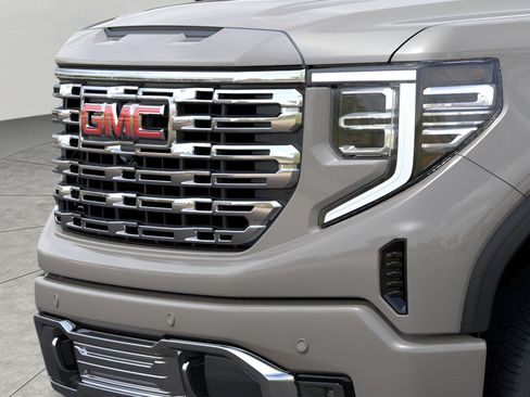 New 2026 GMC Sierra 1500 Denali w/ Technology Package AWD/4WD image 13