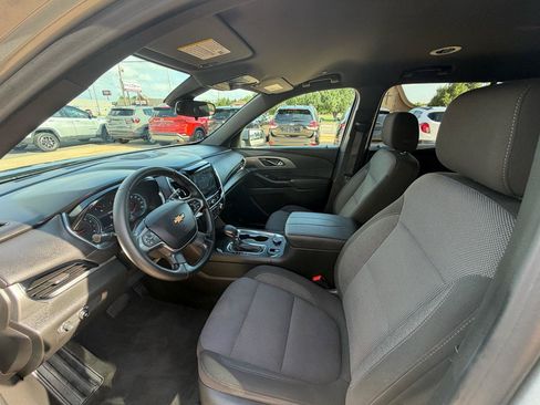 Used 2023 Chevrolet Traverse LT FWD image 12