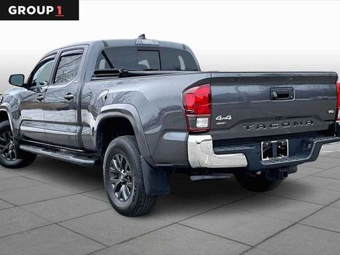 Certified 2022 Toyota Tacoma SR5 image 11