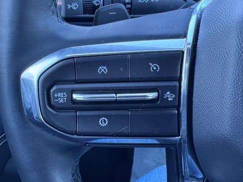 Used 2025 GMC Terrain Elevation w/ Black Edition image 18