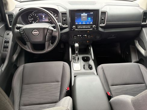 Used 2024 Nissan Frontier SV w/ SV Convenience Package RWD image 15