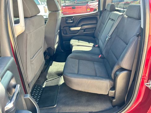 Used 2018 Chevrolet Silverado 1500 LT w/ Texas Edition image 17