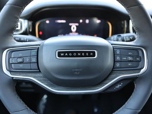 Used 2022 Jeep Wagoneer Series III w/ Convenience Group I image 40