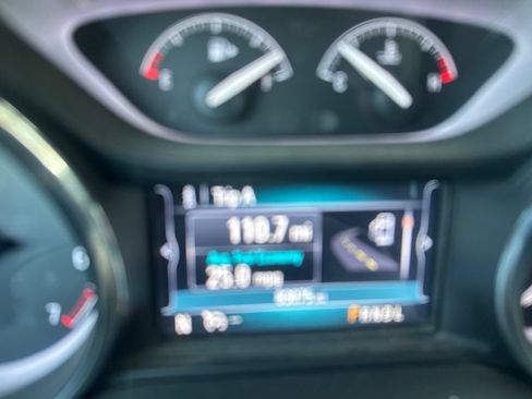 Used 2019 Buick Envision Essence AWD/4WD image 14