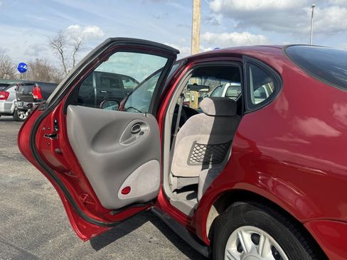 Used 1996 Ford Taurus GL image 26