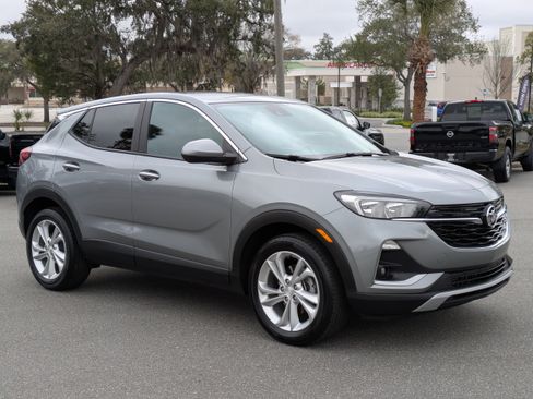 Used 2023 Buick Encore GX Preferred image 2