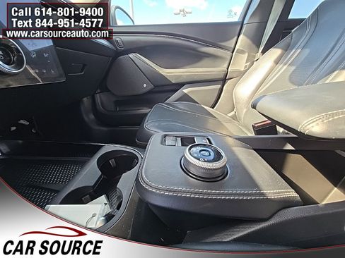 Used 2023 Ford Mustang Mach-E Premium image 19