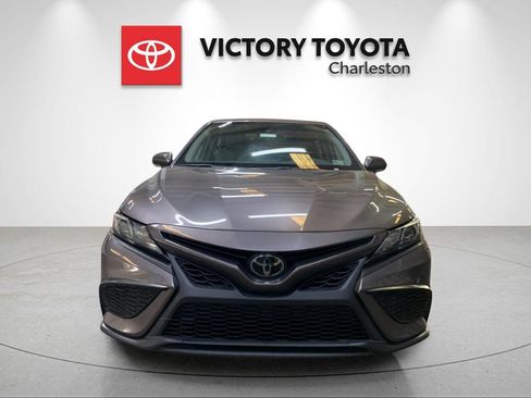 Used 2023 Toyota Camry SE w/ Blackout Package (TMS) image 8