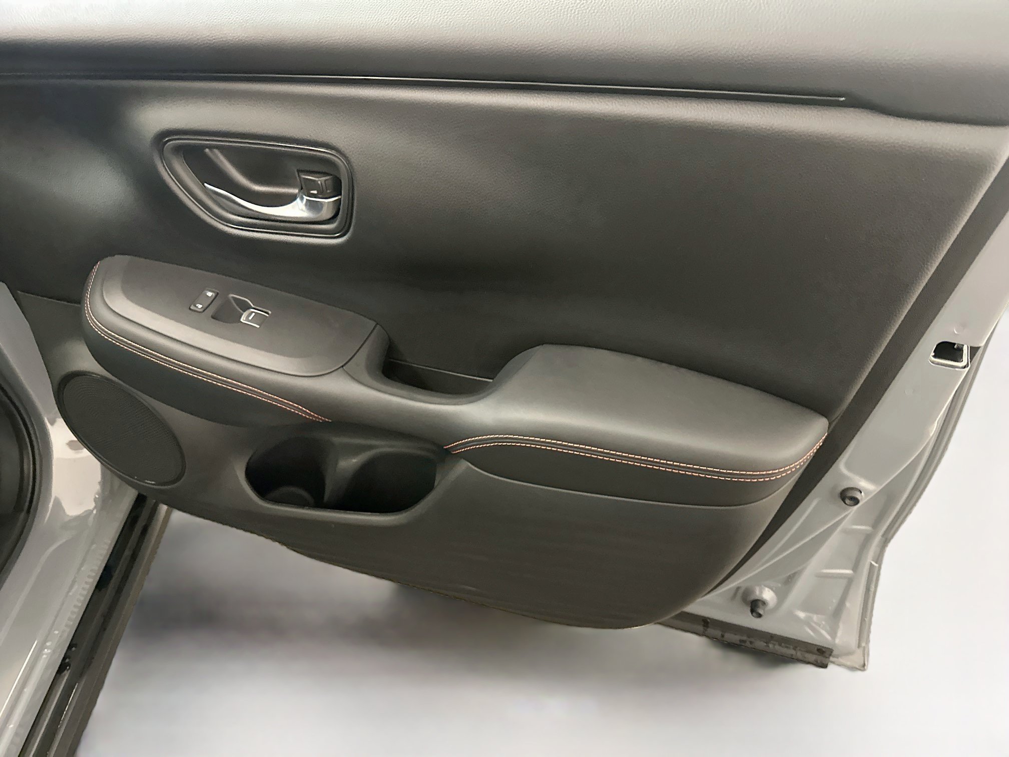 Used 2024 Honda HR-V Sport image 32