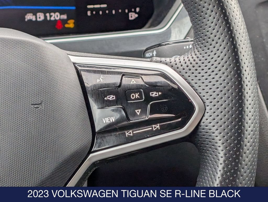 Certified 2023 Volkswagen Tiguan SE R-Line AWD/4WD image 21