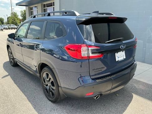 Certified 2025 Subaru Ascent Bronze Edition w/ Onyx Package AWD/4WD image 4