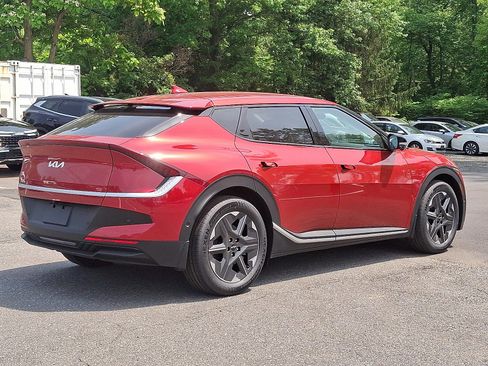 New 2025 Kia EV6 Light w/ Light LR Technology Package image 7