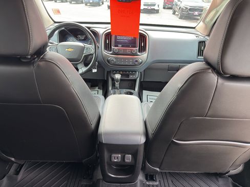 Used 2022 Chevrolet Colorado Z71 w/ Safety Package image 13