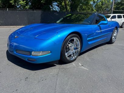 Used 2000 Chevrolet Corvette Coupe w/ Performance Handling Pkg