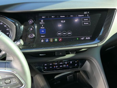 Used 2023 Buick Envision Preferred image 19