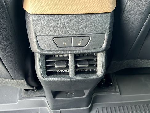 New 2026 Chevrolet Equinox ACTIV w/ Convenience Package III AWD/4WD image 14