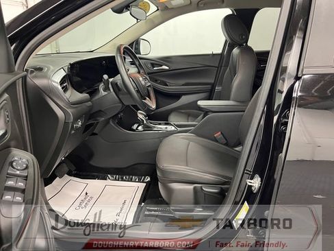 Used 2025 Buick Encore GX Preferred FWD image 30