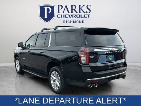 Used 2023 Chevrolet Suburban Premier AWD/4WD image 5