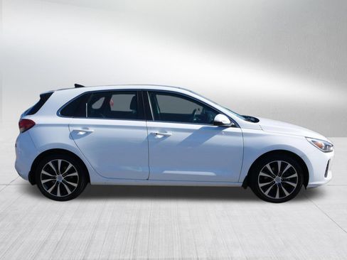 Used 2018 Hyundai Elantra GT w/ Tech Package 03 FWD image 8