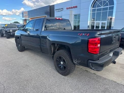 Used 2019 Chevrolet Silverado 1500 LT AWD/4WD image 4