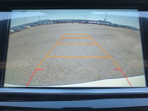 Used 2017 Cadillac XT5 Luxury w/ Driver Awareness Package image 7