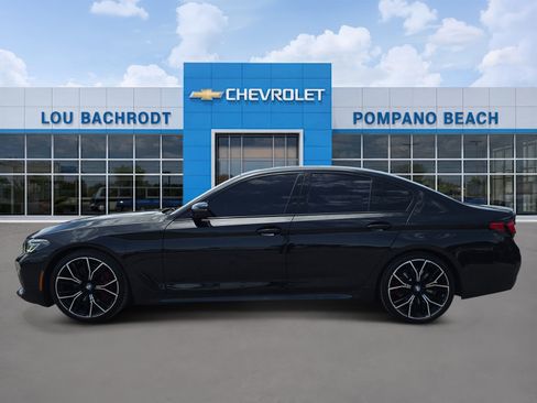 Used 2023 BMW 530i w/ M Sport Package RWD image 4