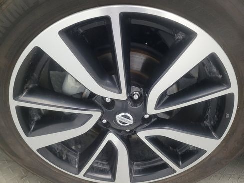 Used 2017 Nissan Rogue SL w/ SL Premium Package FWD image 31