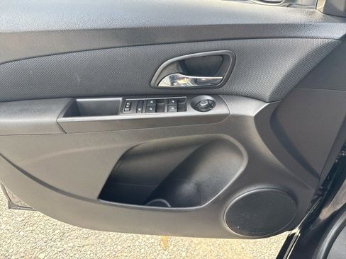Used 2015 Chevrolet Cruze LT image 15