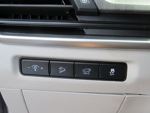 Used 2023 Kia Telluride EX w/ EX Captain's Chair Package FWD image 33